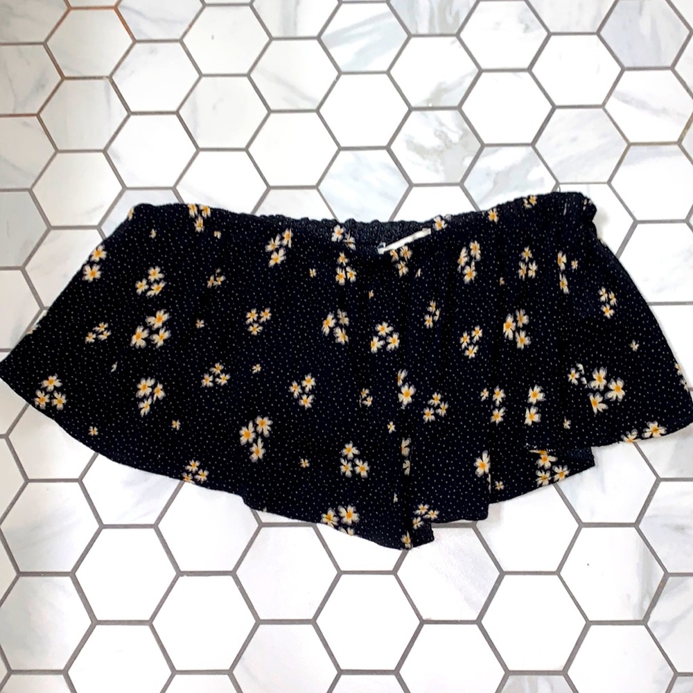 Floral crop top.
